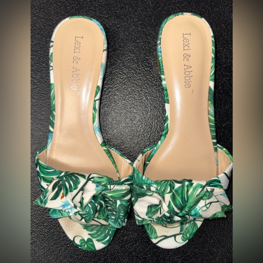 Lexi & Abbie size 7